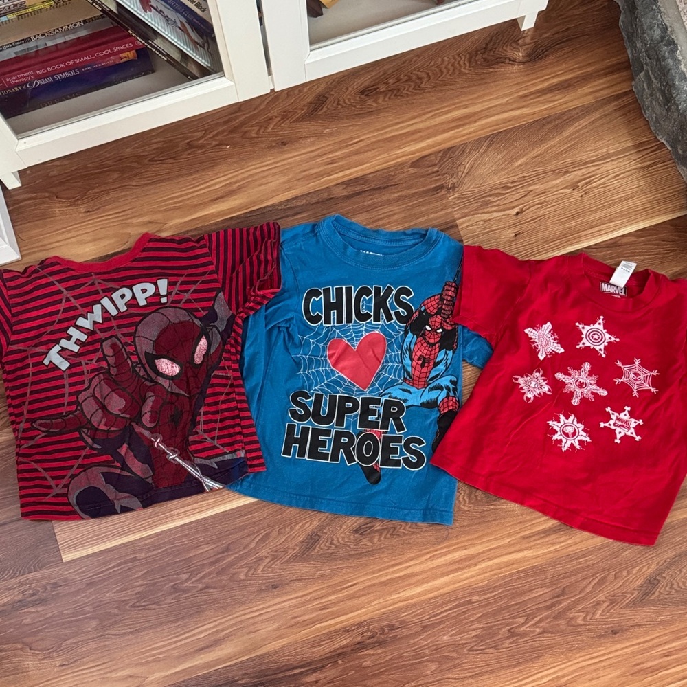 Marvel Kids Superhero T-Shirt Trio lot. - Red, Blue.  4T
